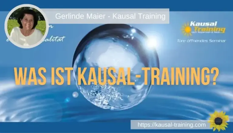 Titelbild „Was ist Kausal-Training?“ in gelber Schrift über blauem Wasser, oben links ein kleines Porträt von Gerlinde Maier